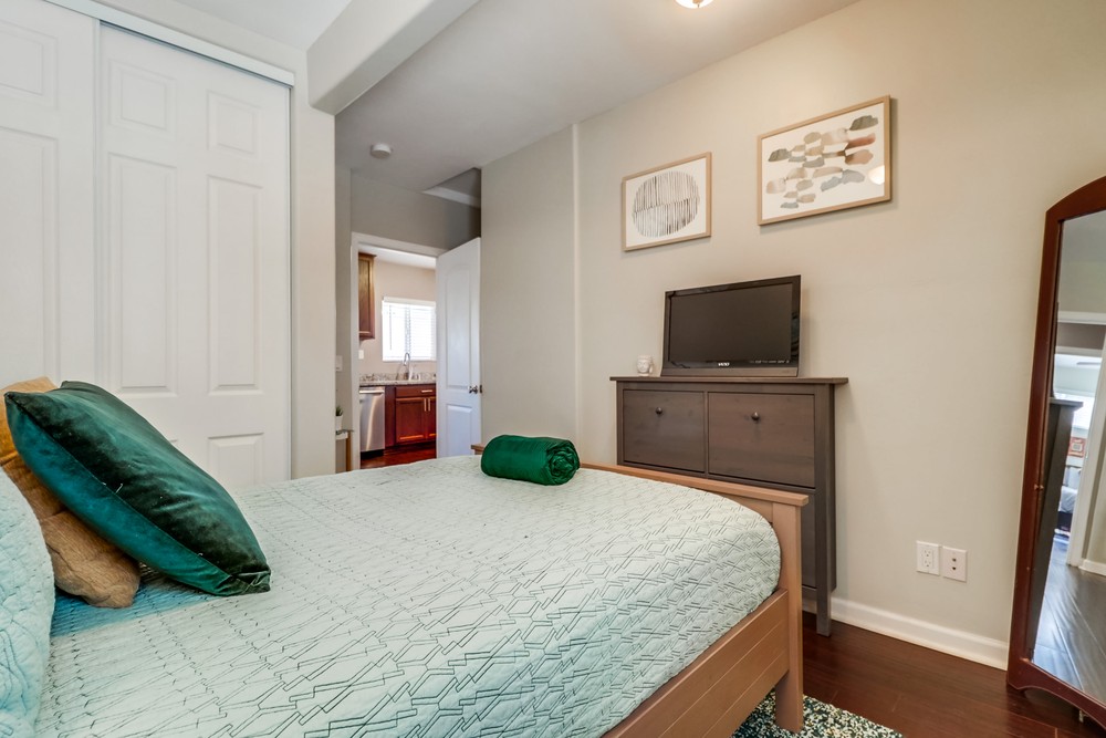 Virtual tour photo 29 of 36 for 3128 Polk Ave