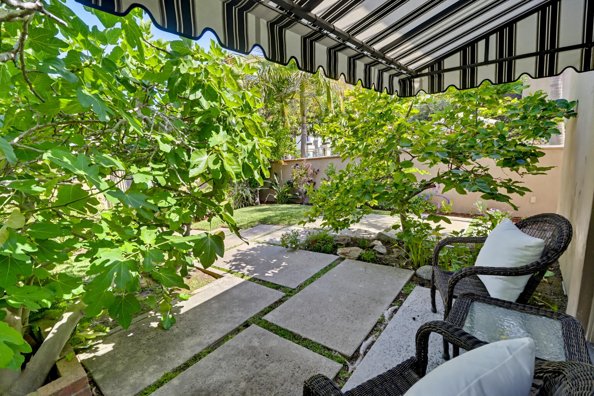 Virtual tour photo 8 of 60 for 313 I Ave