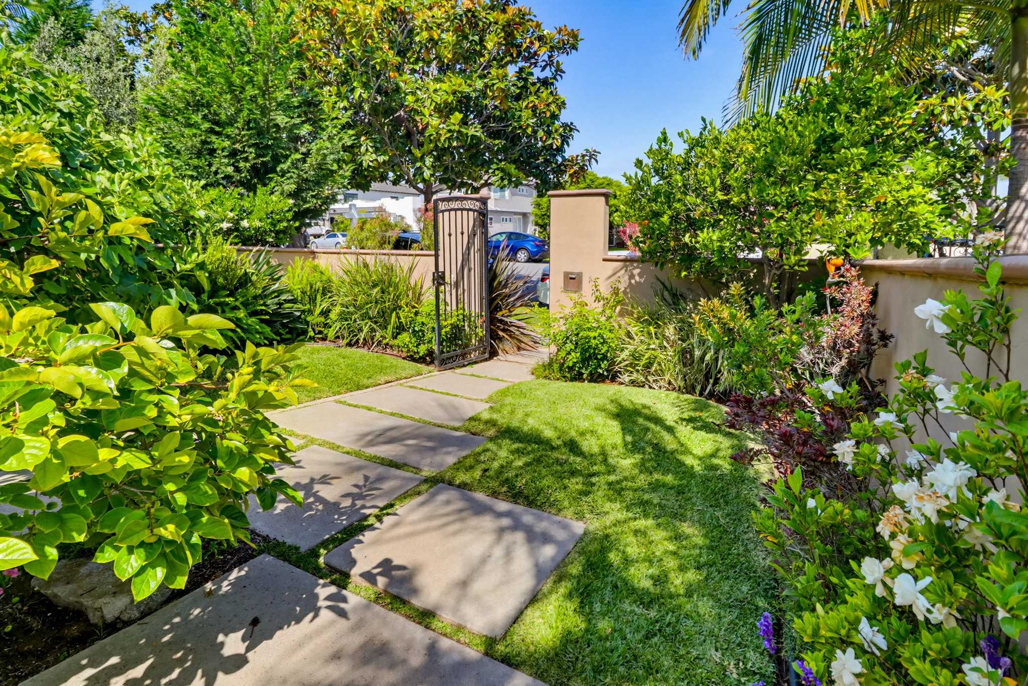 Virtual tour photo 9 of 60 for 313 I Ave