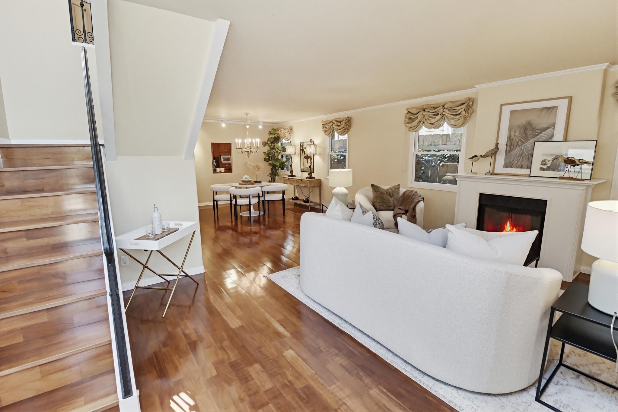 Virtual tour photo 12 of 60 for 313 I Ave
