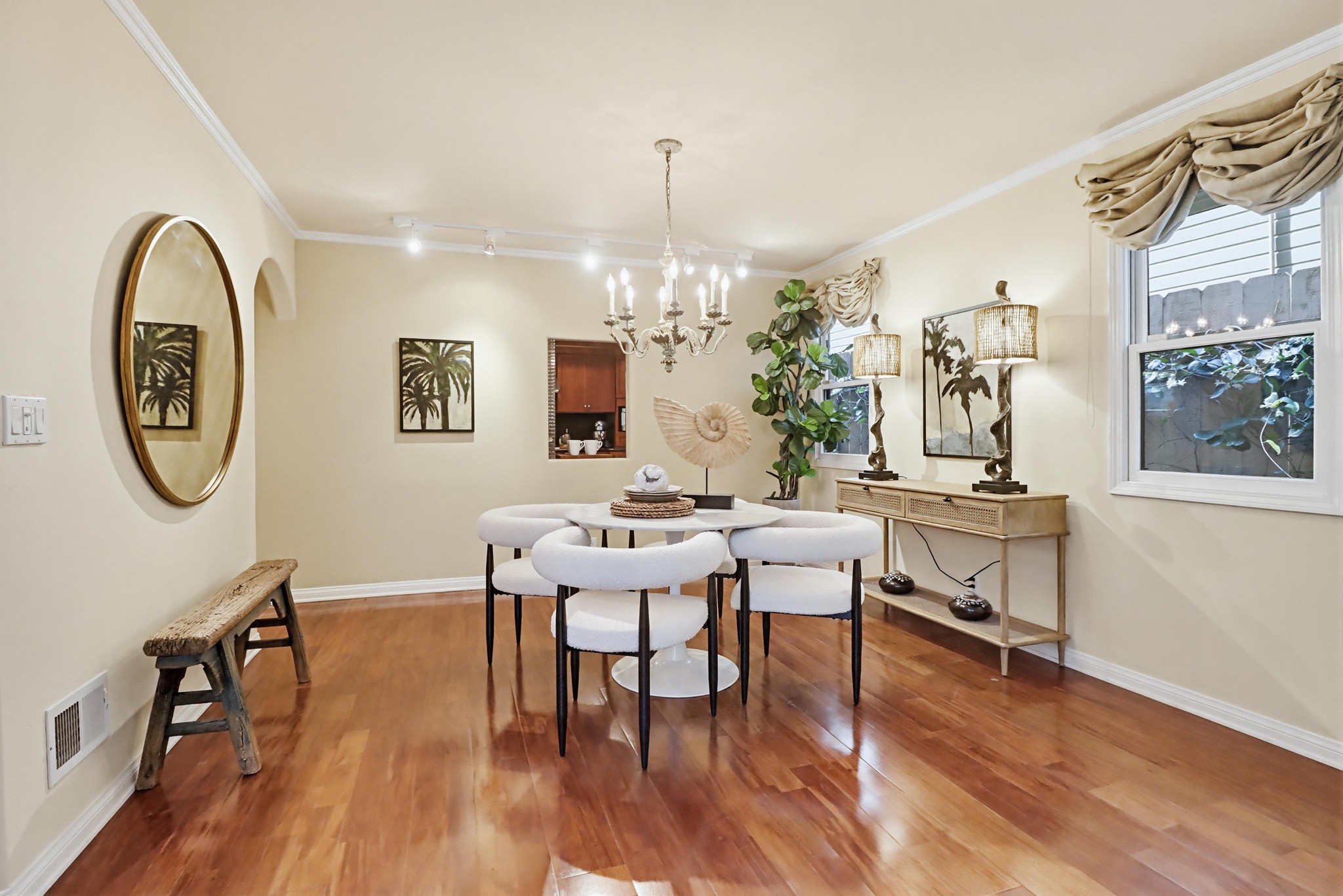 Virtual tour photo 16 of 60 for 313 I Ave