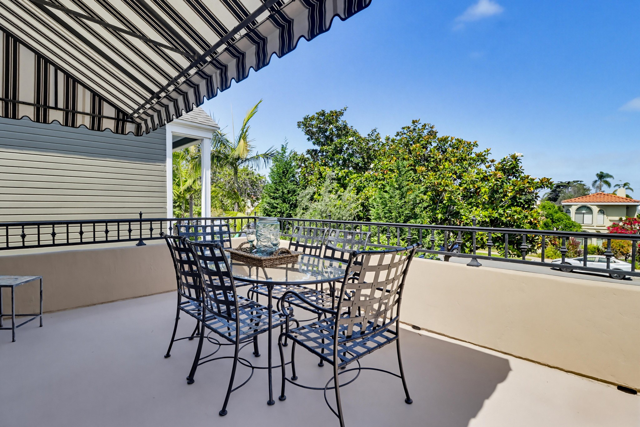 Virtual tour photo 35 of 60 for 313 I Ave