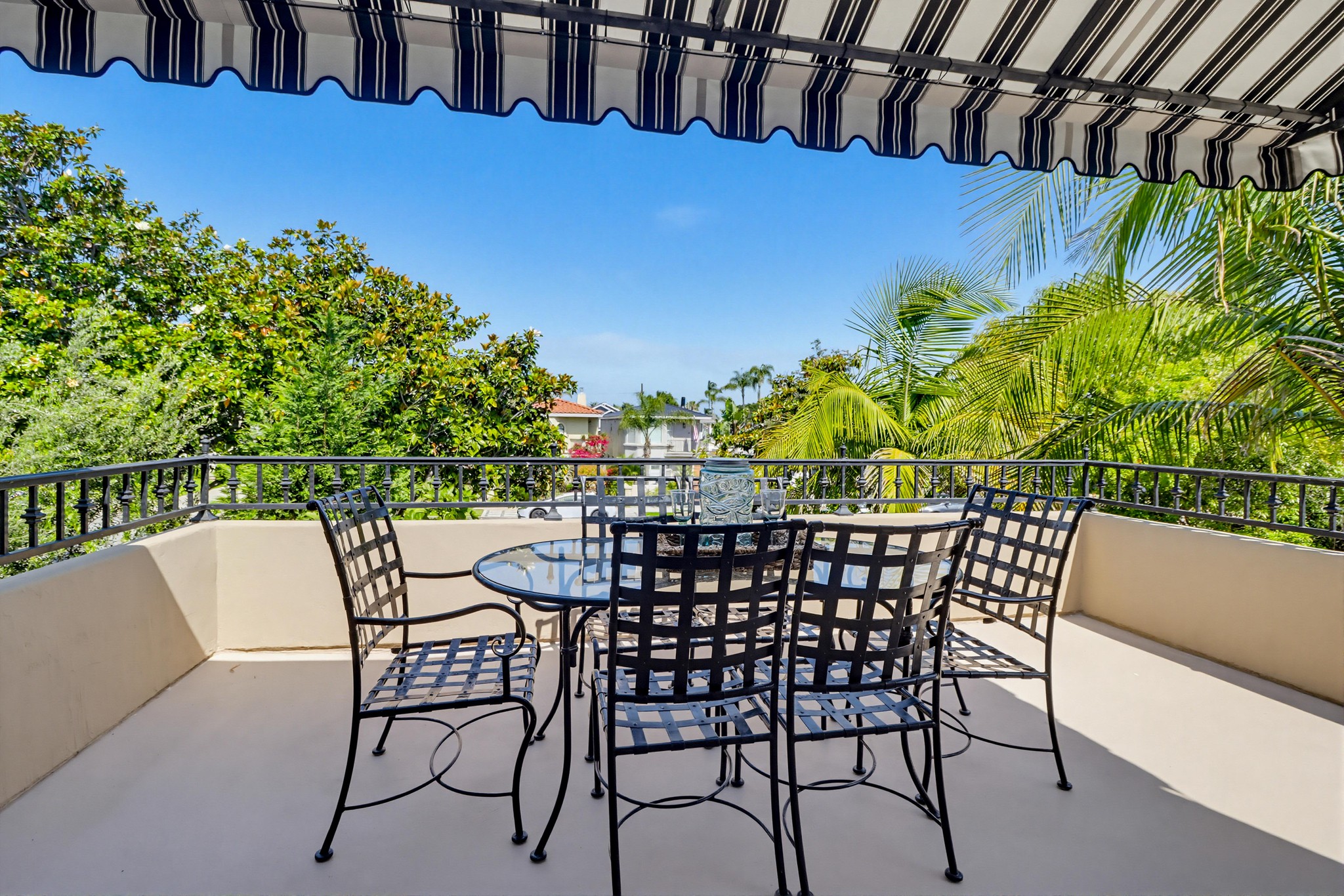 Virtual tour photo 37 of 60 for 313 I Ave