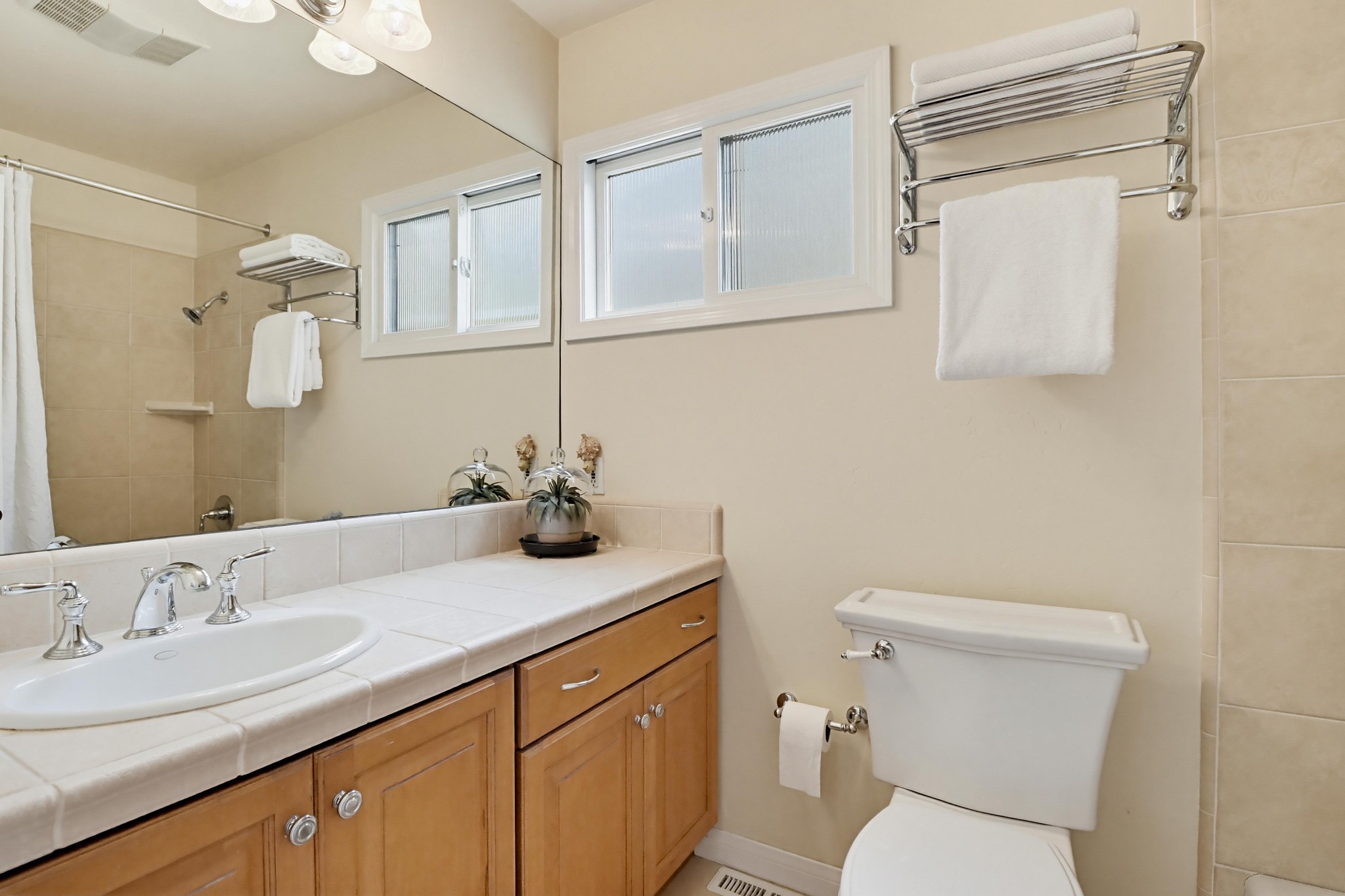 Virtual tour photo 43 of 60 for 313 I Ave