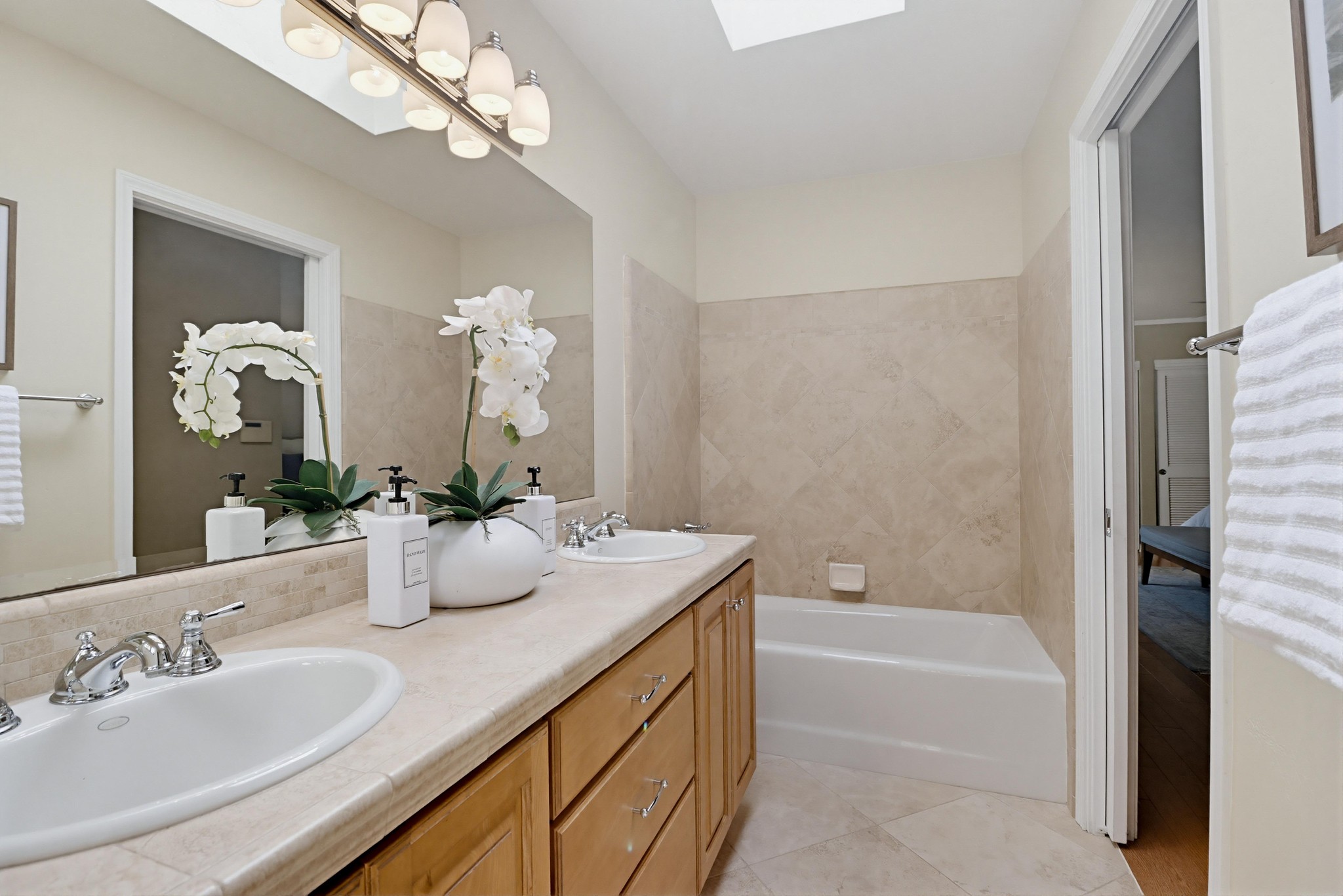 Virtual tour photo 48 of 60 for 313 I Ave