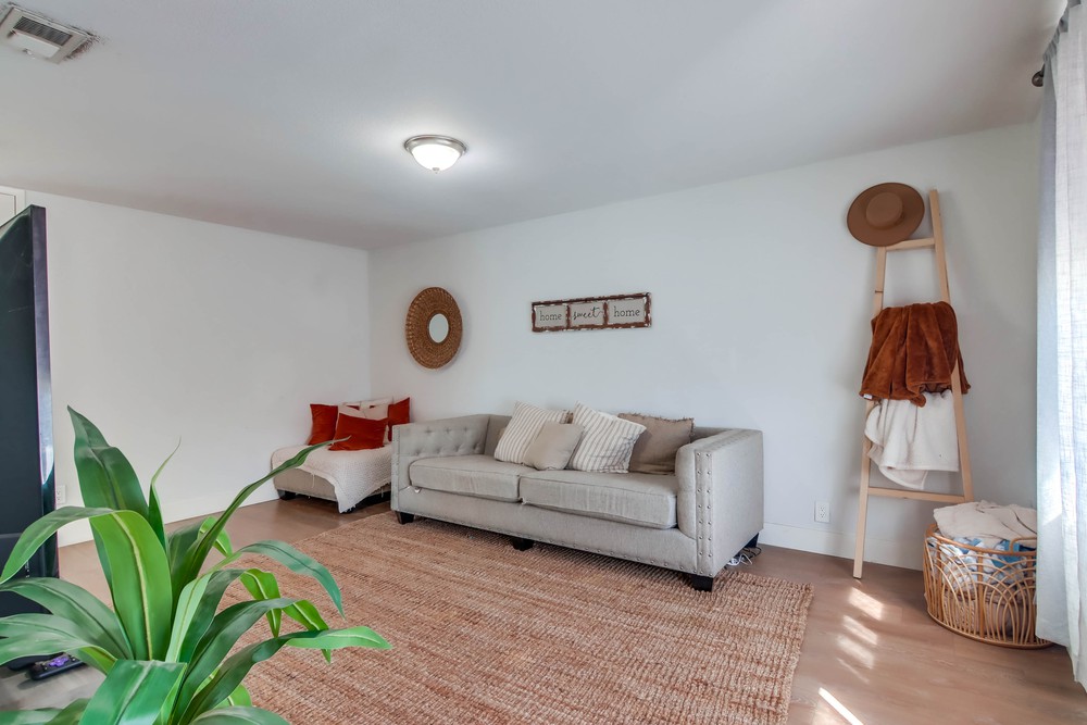 Virtual tour photo 5 of 45 for 3132 38th St