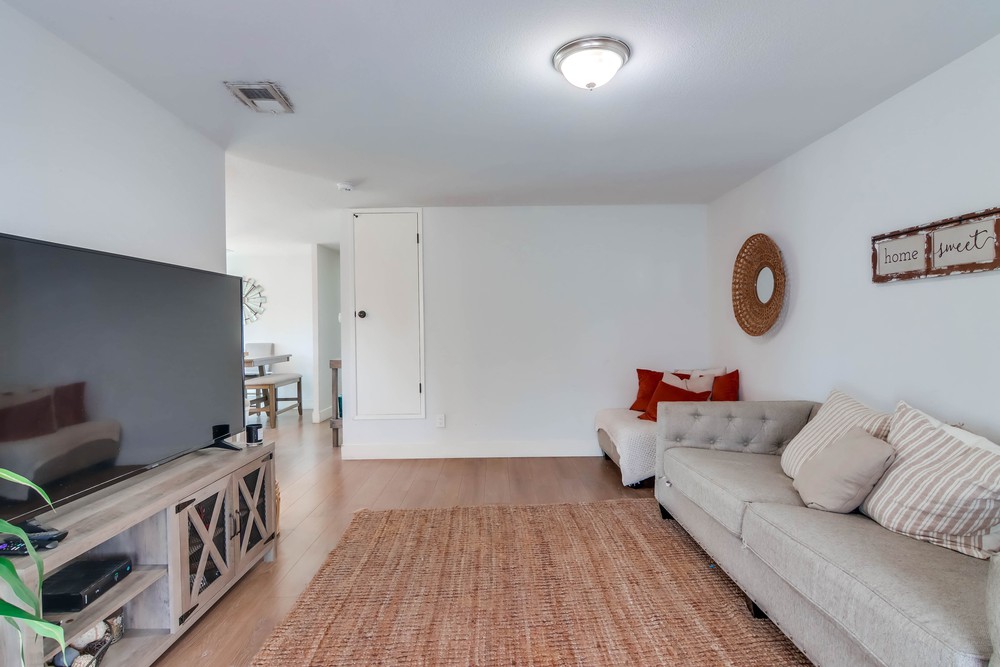 Virtual tour photo 6 of 45 for 3132 38th St