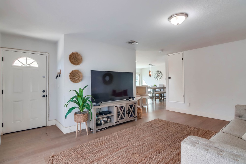 Virtual tour photo 8 of 45 for 3132 38th St