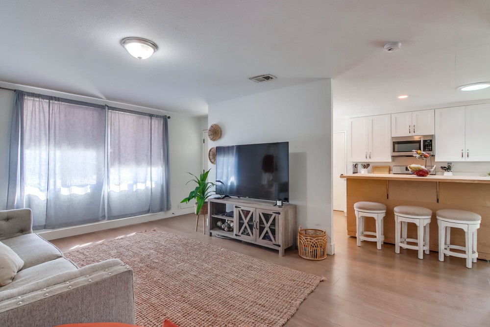 Virtual tour photo 10 of 45 for 3132 38th St