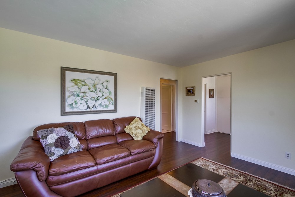 Virtual tour photo 6 of 46 for 3133 Ingelow St