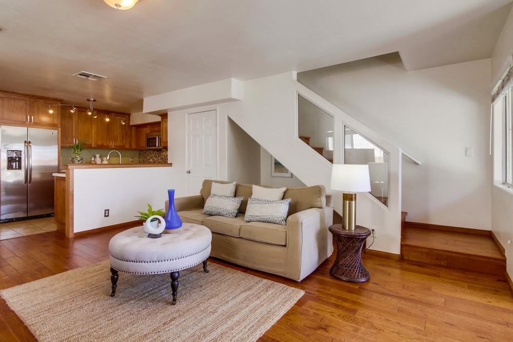 Virtual tour photo 12 of 41 for 3135 Dickens St