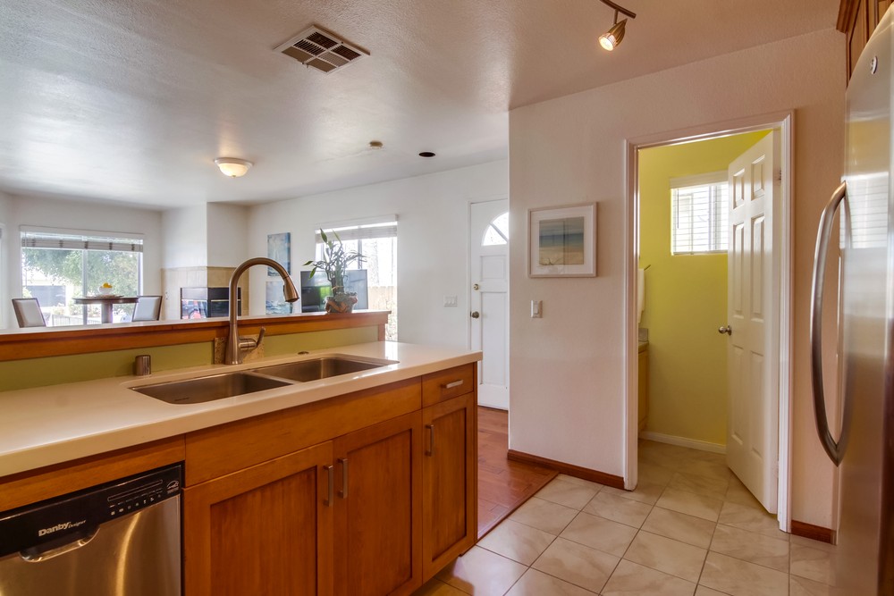 Virtual tour photo 17 of 41 for 3135 Dickens St
