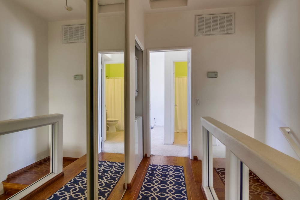 Virtual tour photo 27 of 41 for 3135 Dickens St