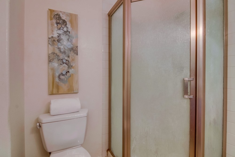 Virtual tour photo 33 of 41 for 3135 Dickens St