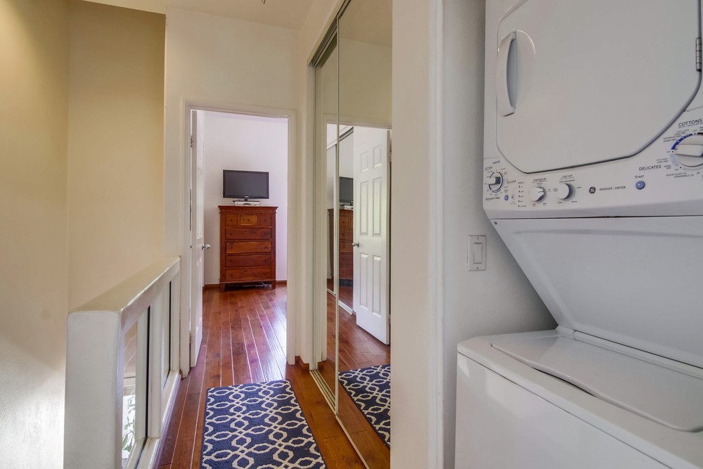 Virtual tour photo 35 of 41 for 3135 Dickens St