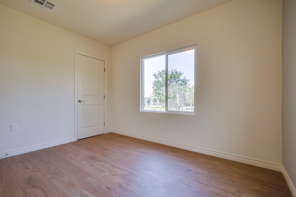 Virtual tour photo 32 of 42 for 3135 Felton Street