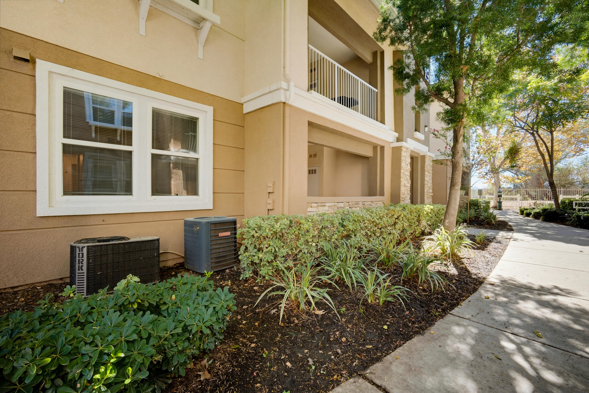 Virtual tour photo 4 of 39 for 31389 Taylor Ln