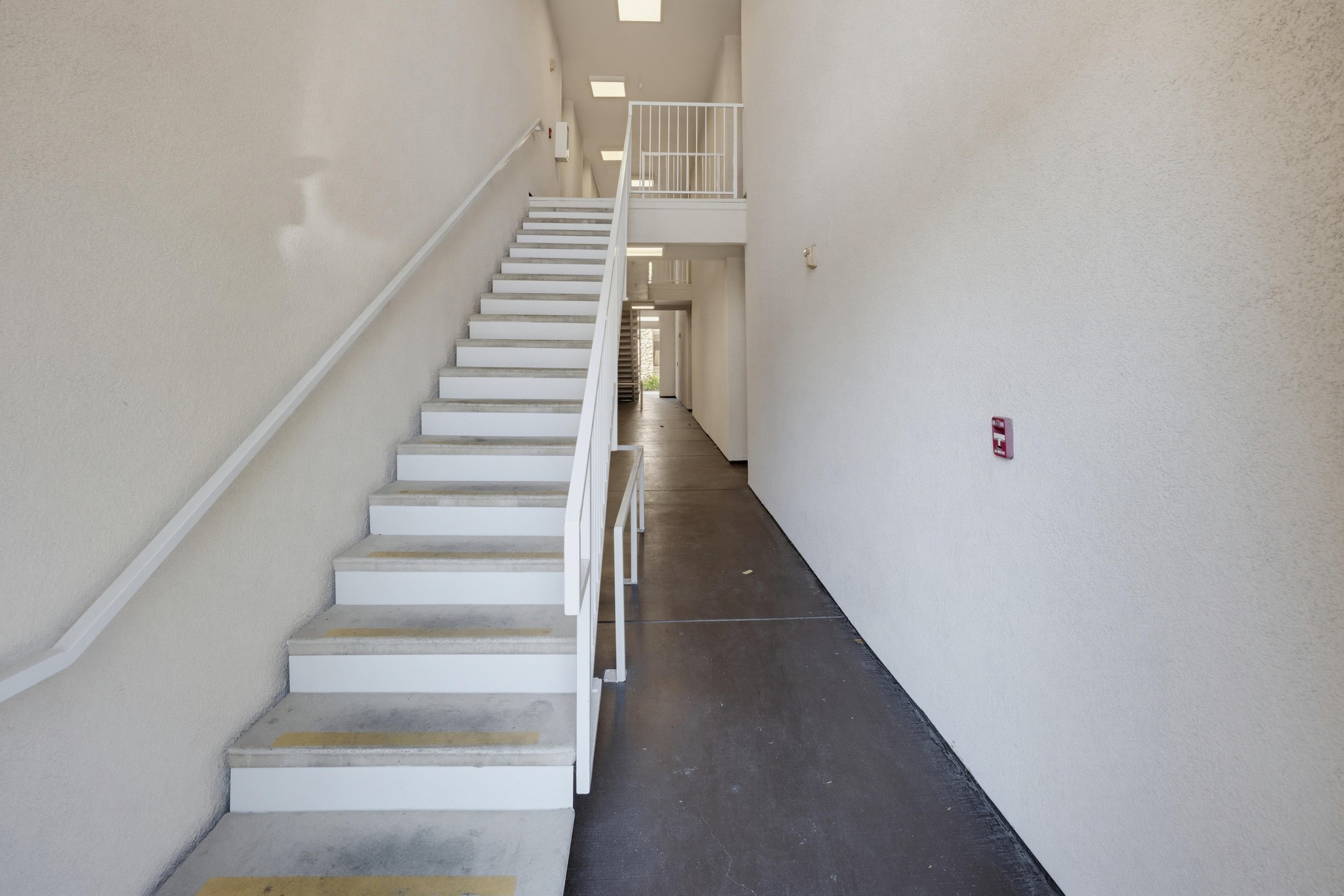 Virtual tour photo 5 of 39 for 31389 Taylor Ln