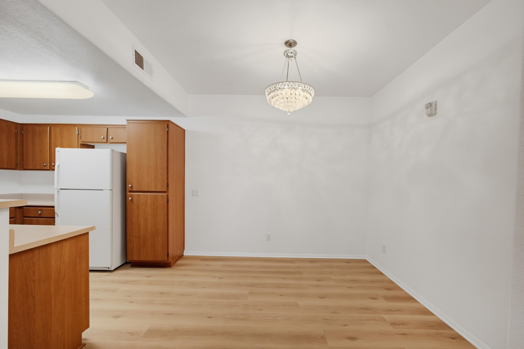 Virtual tour photo 9 of 39 for 31389 Taylor Ln