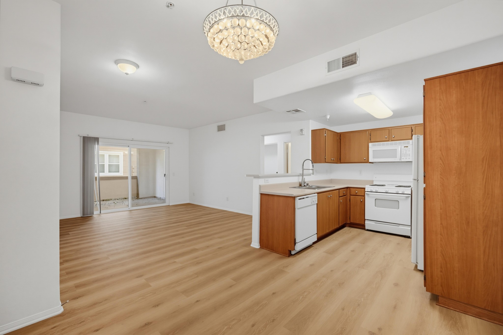 Virtual tour photo 10 of 39 for 31389 Taylor Ln