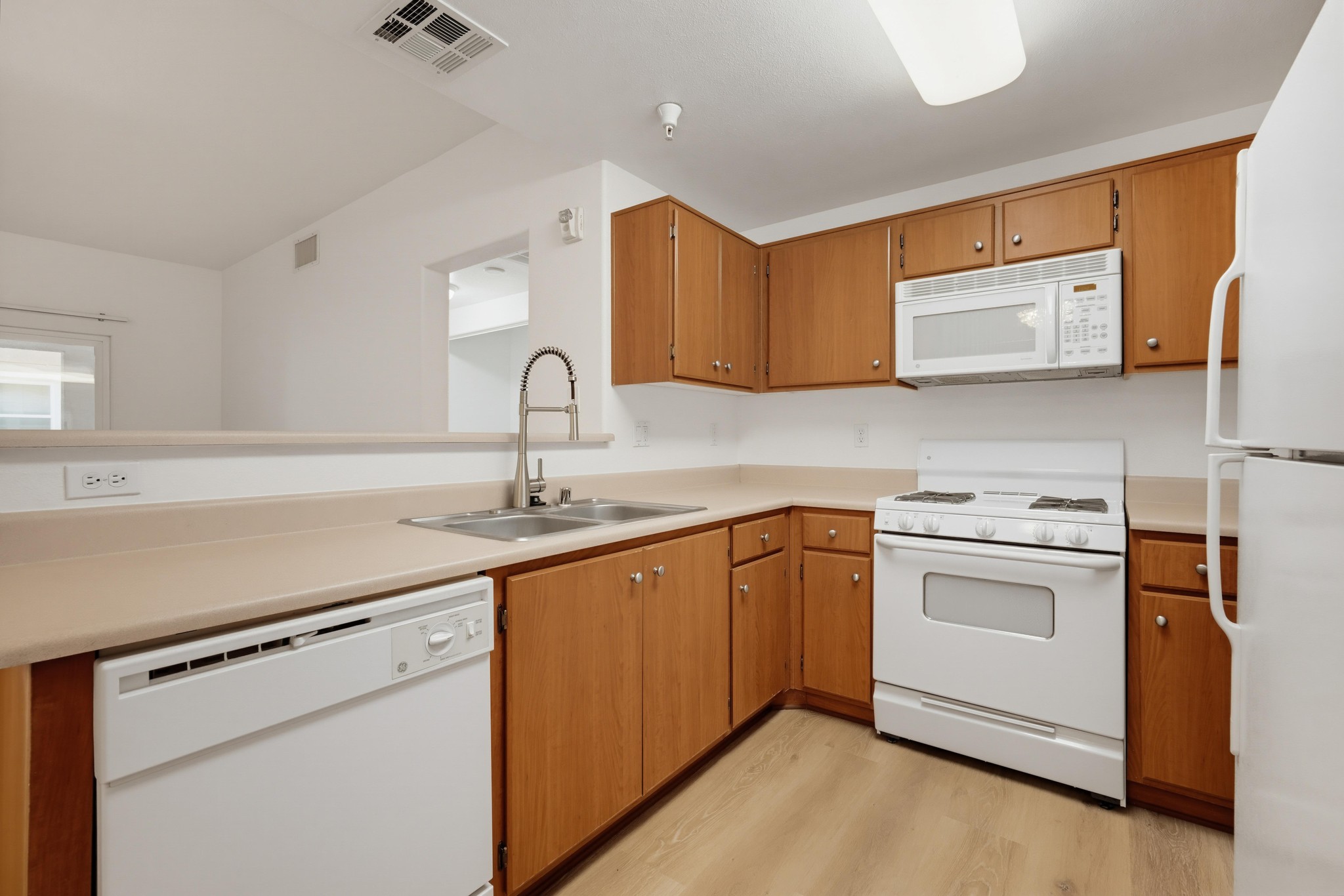 Virtual tour photo 12 of 39 for 31389 Taylor Ln