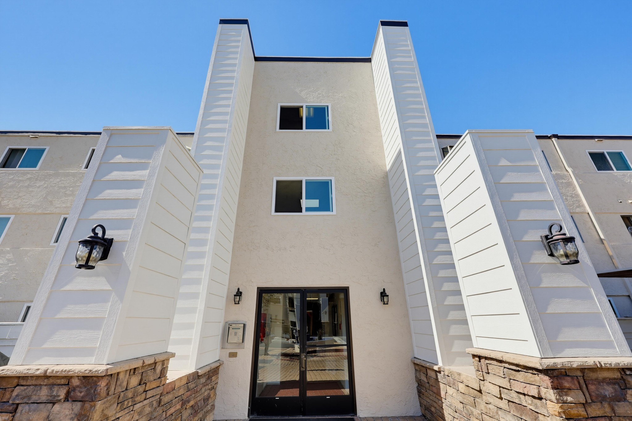 Virtual tour photo 5 of 49 for 3140 Midway Dr Unit A202