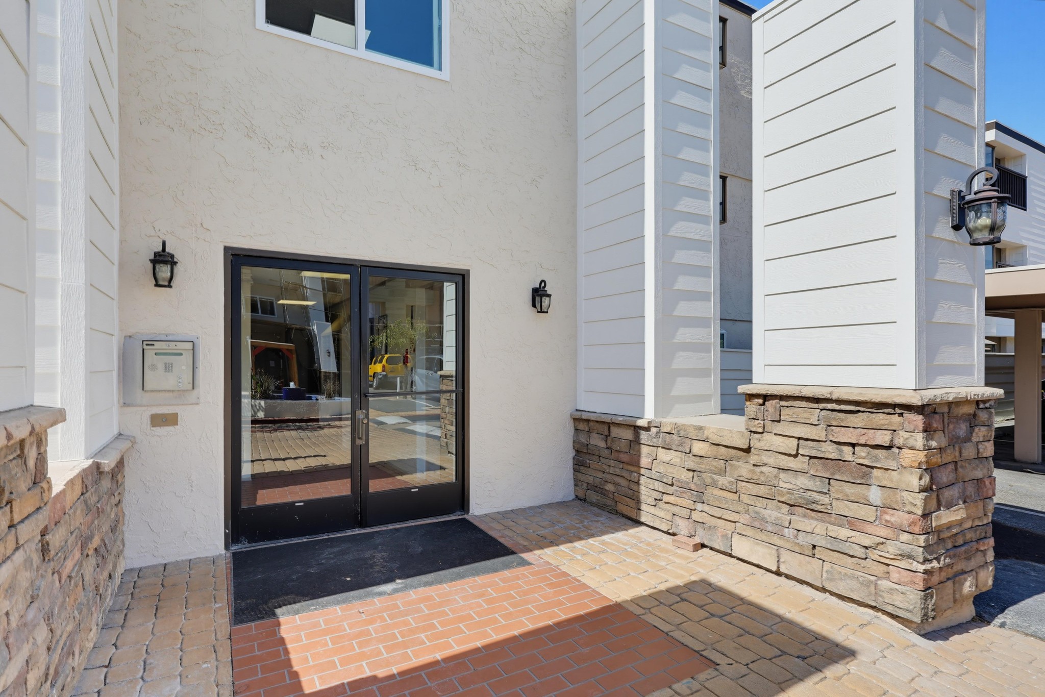 Virtual tour photo 7 of 49 for 3140 Midway Dr Unit A202