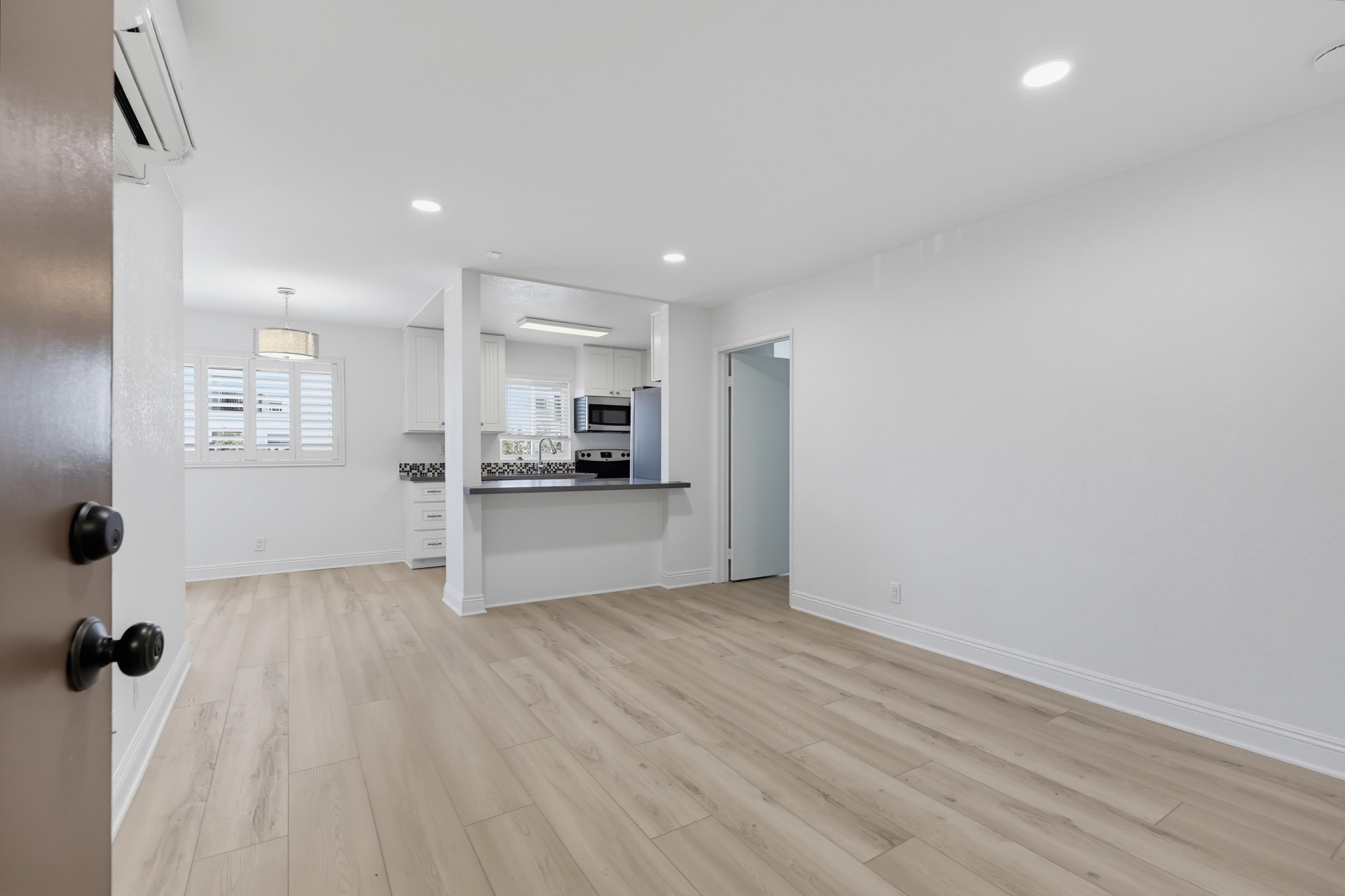 Virtual tour photo 9 of 49 for 3140 Midway Dr Unit A202