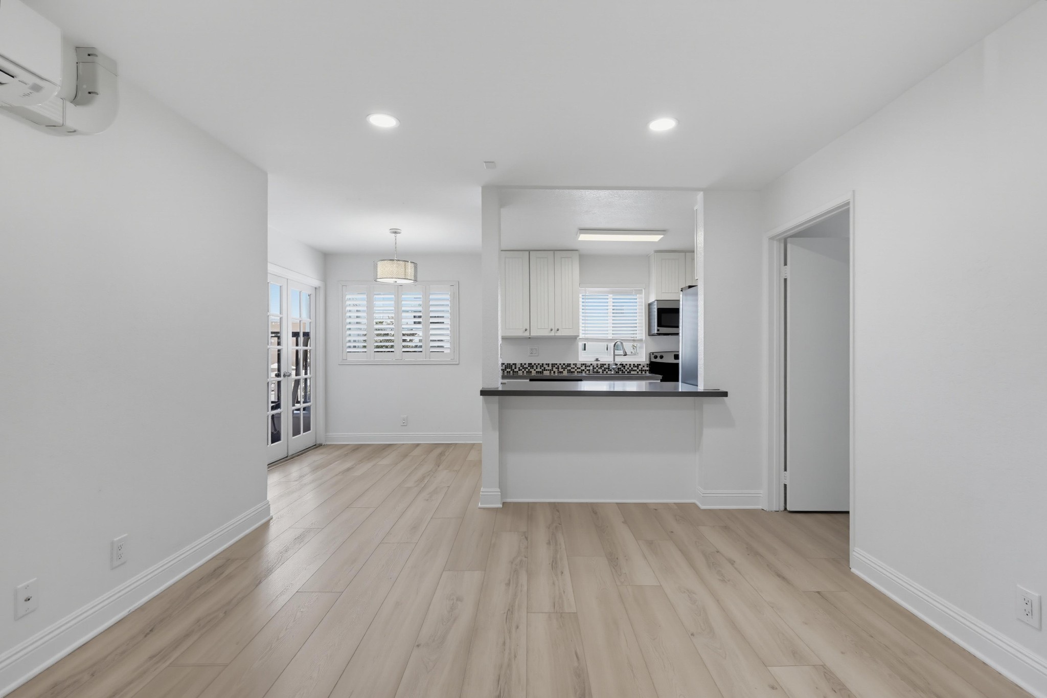 Virtual tour photo 11 of 49 for 3140 Midway Dr Unit A202