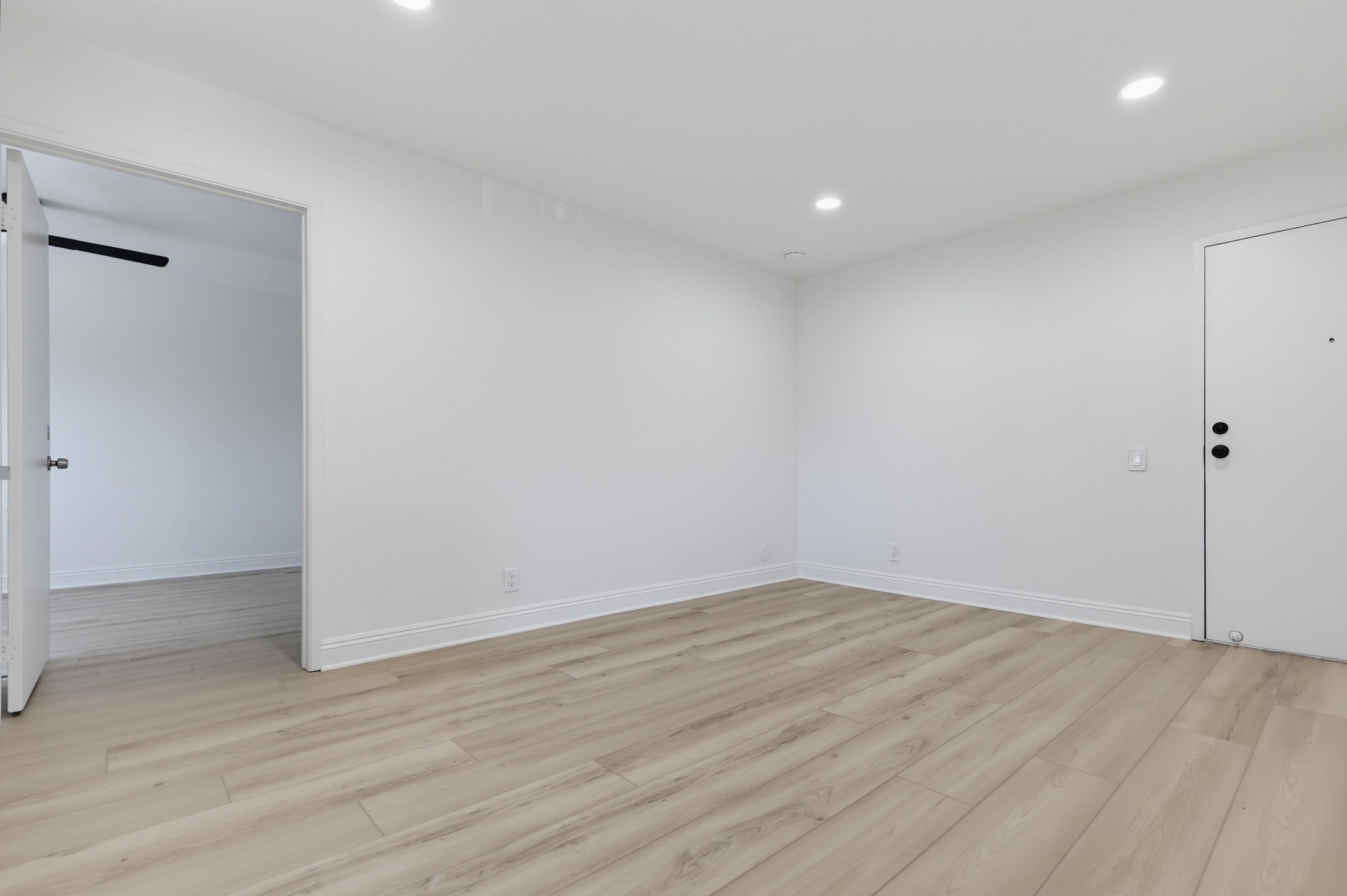 Virtual tour photo 15 of 49 for 3140 Midway Dr Unit A202