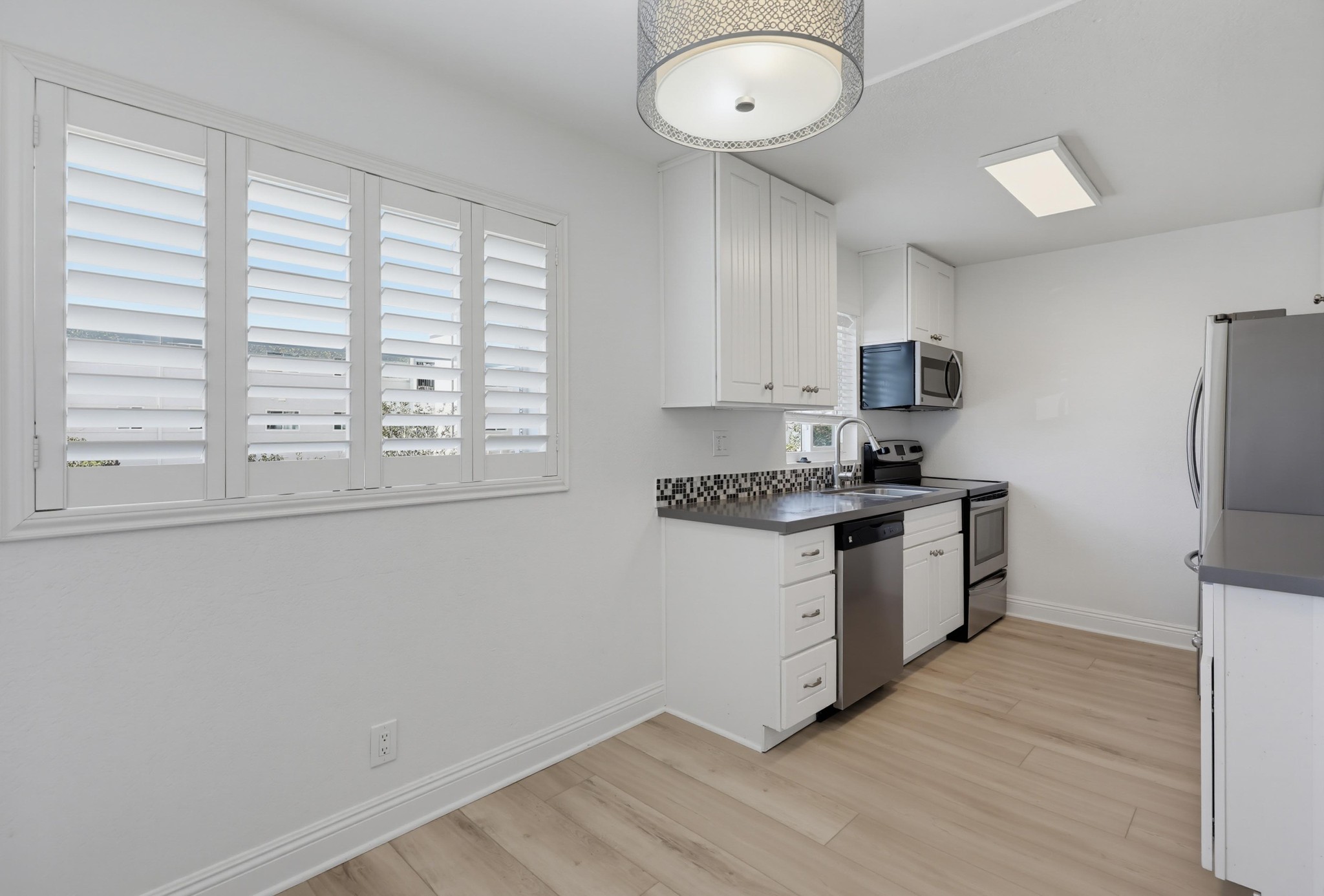 Virtual tour photo 17 of 49 for 3140 Midway Dr Unit A202