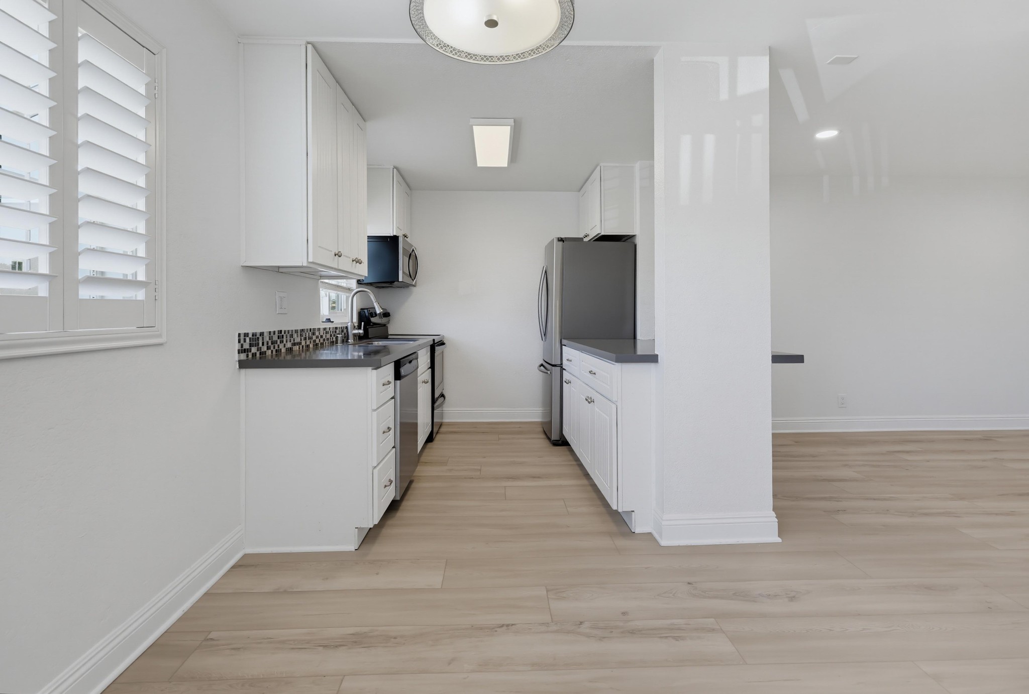 Virtual tour photo 18 of 49 for 3140 Midway Dr Unit A202