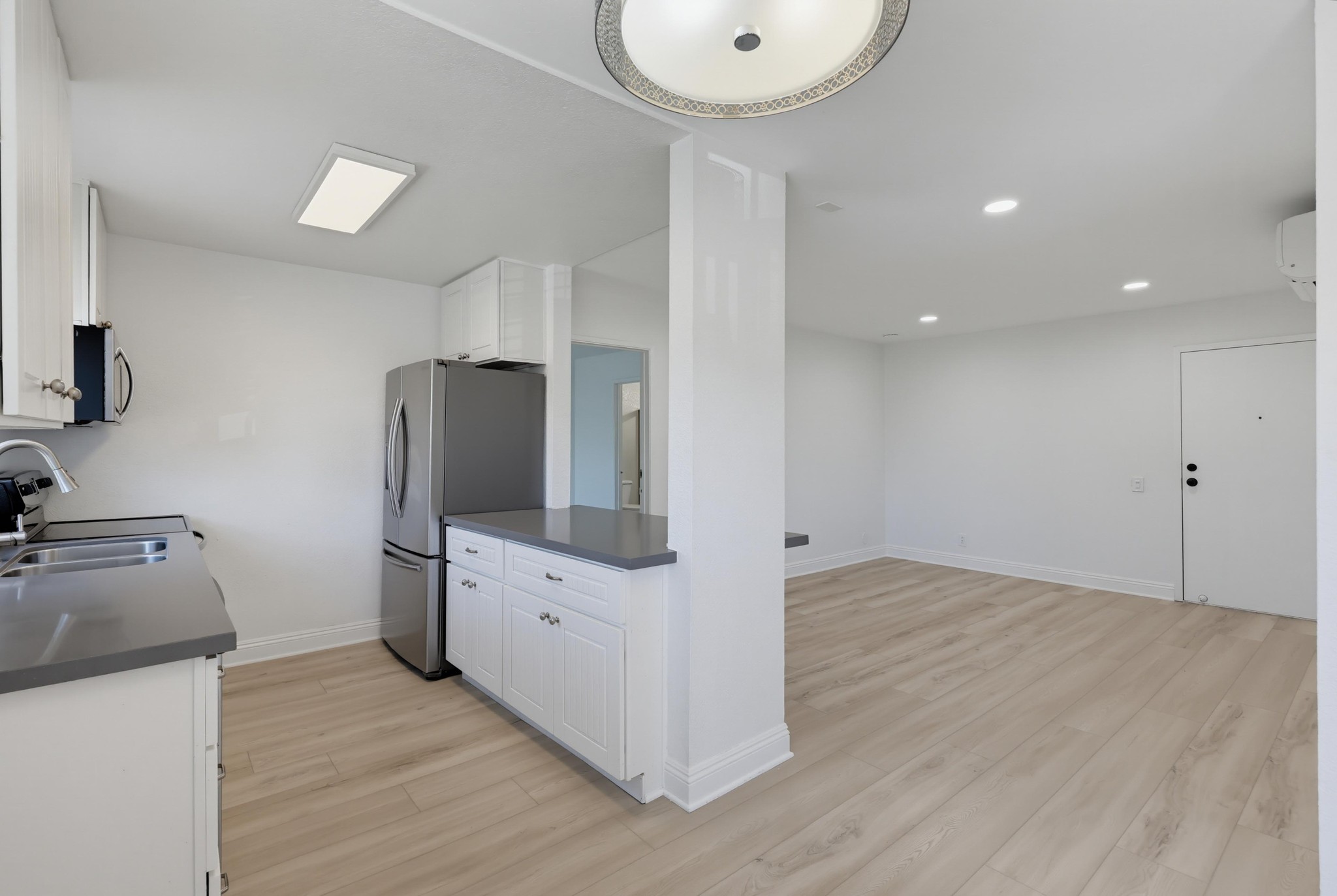 Virtual tour photo 20 of 49 for 3140 Midway Dr Unit A202