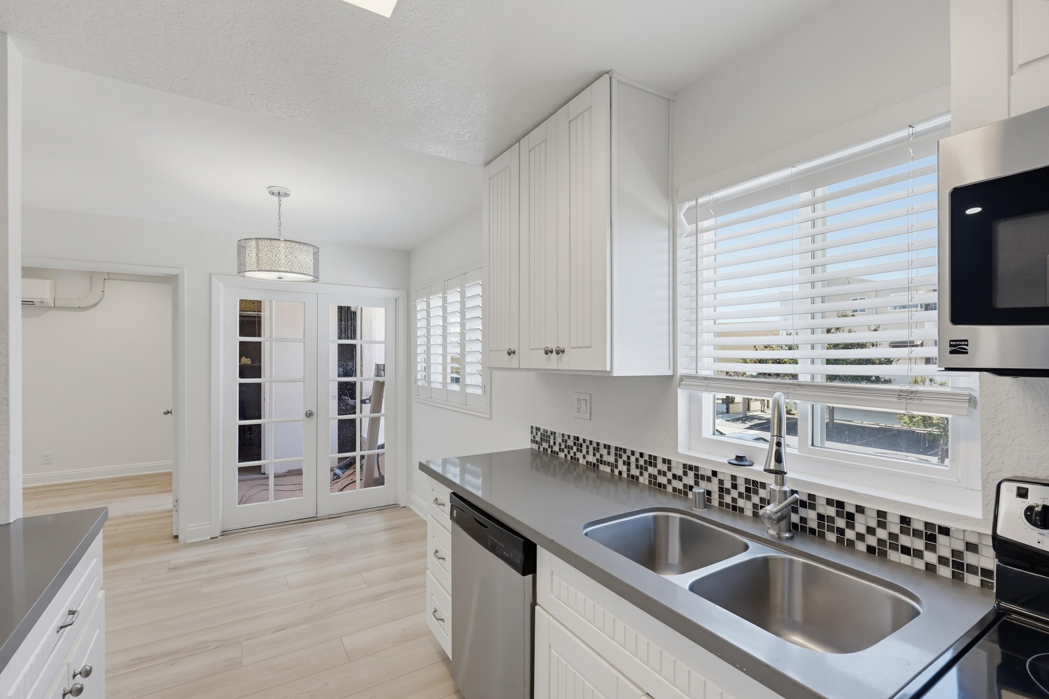 Virtual tour photo 25 of 49 for 3140 Midway Dr Unit A202