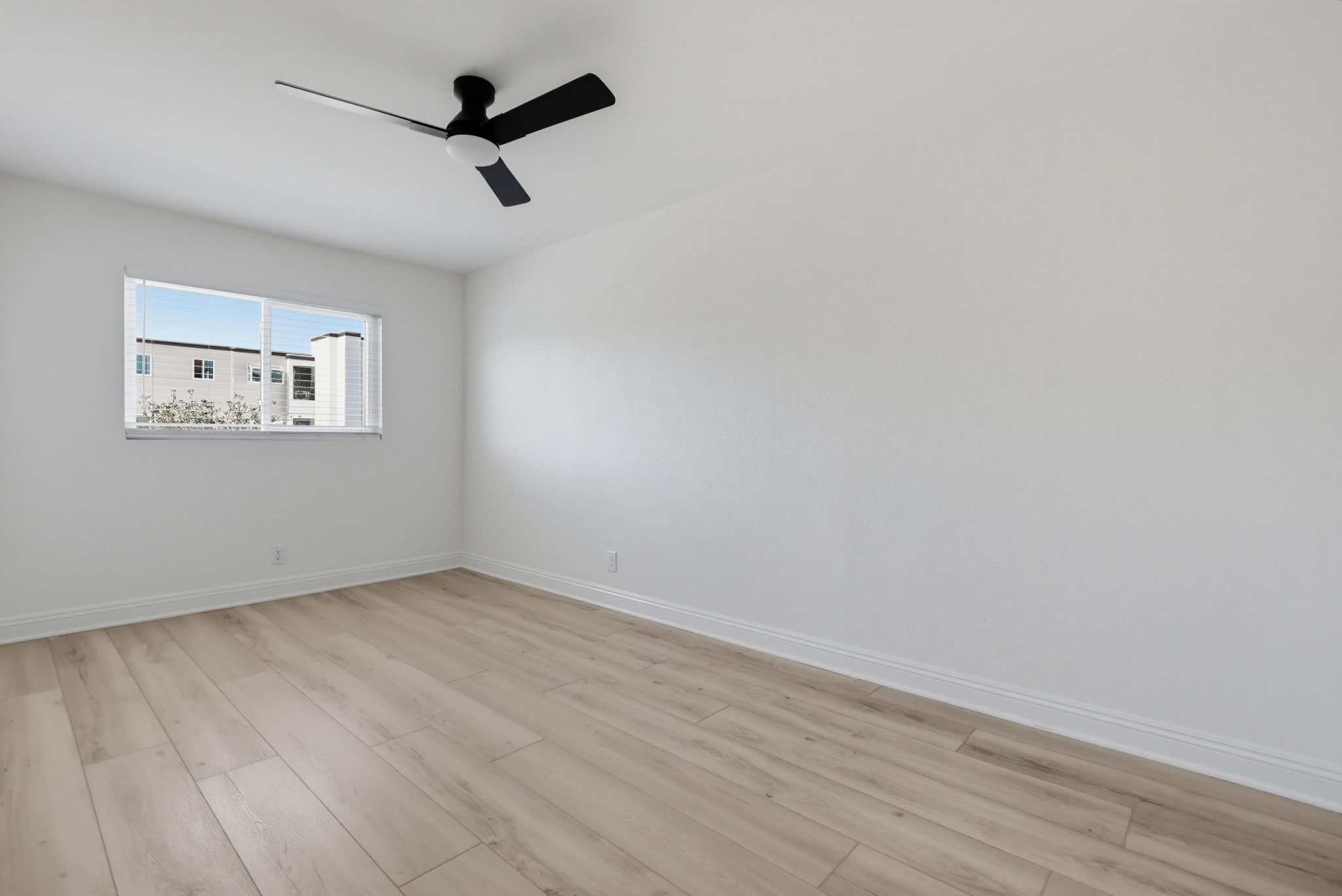Virtual tour photo 26 of 49 for 3140 Midway Dr Unit A202