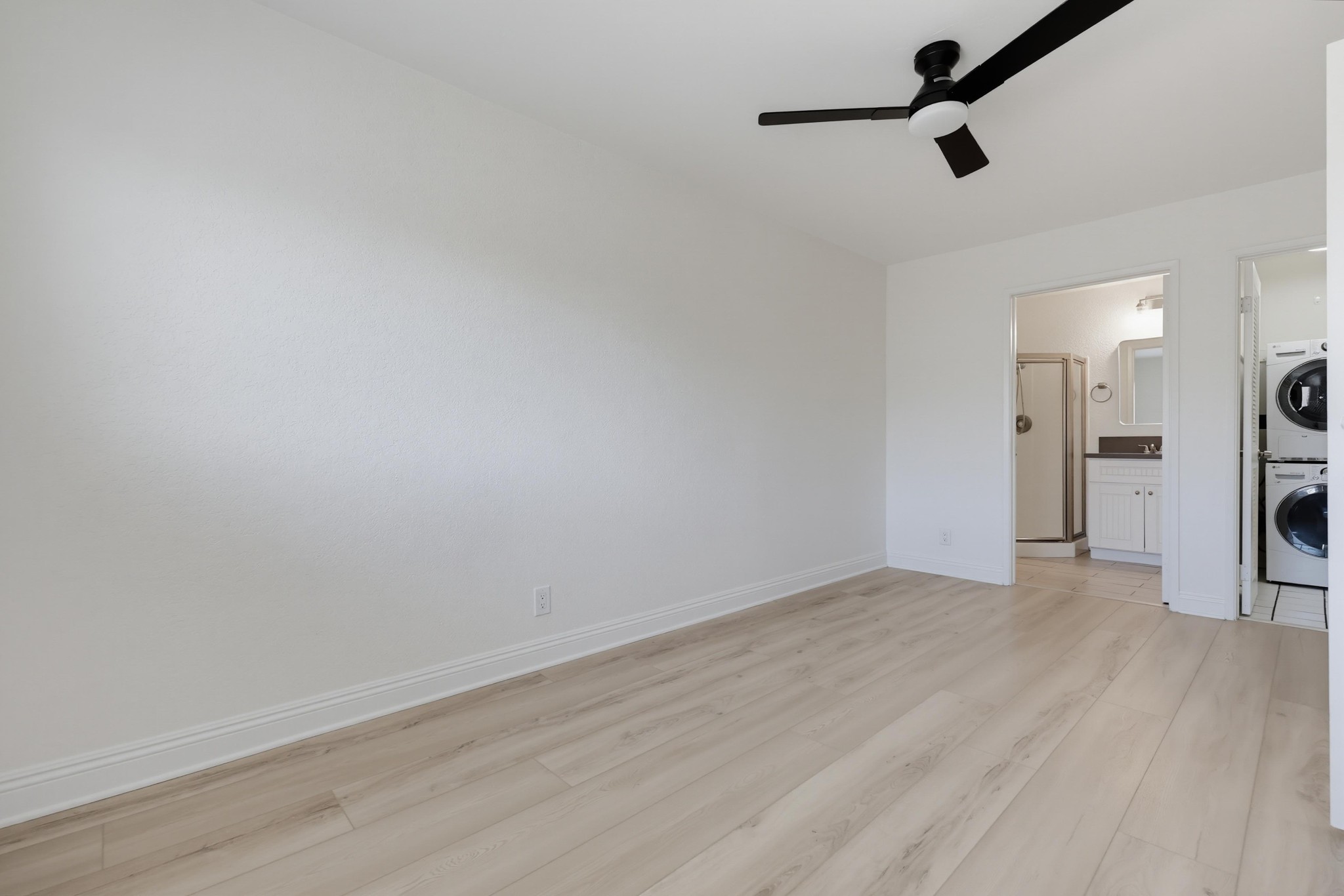 Virtual tour photo 28 of 49 for 3140 Midway Dr Unit A202