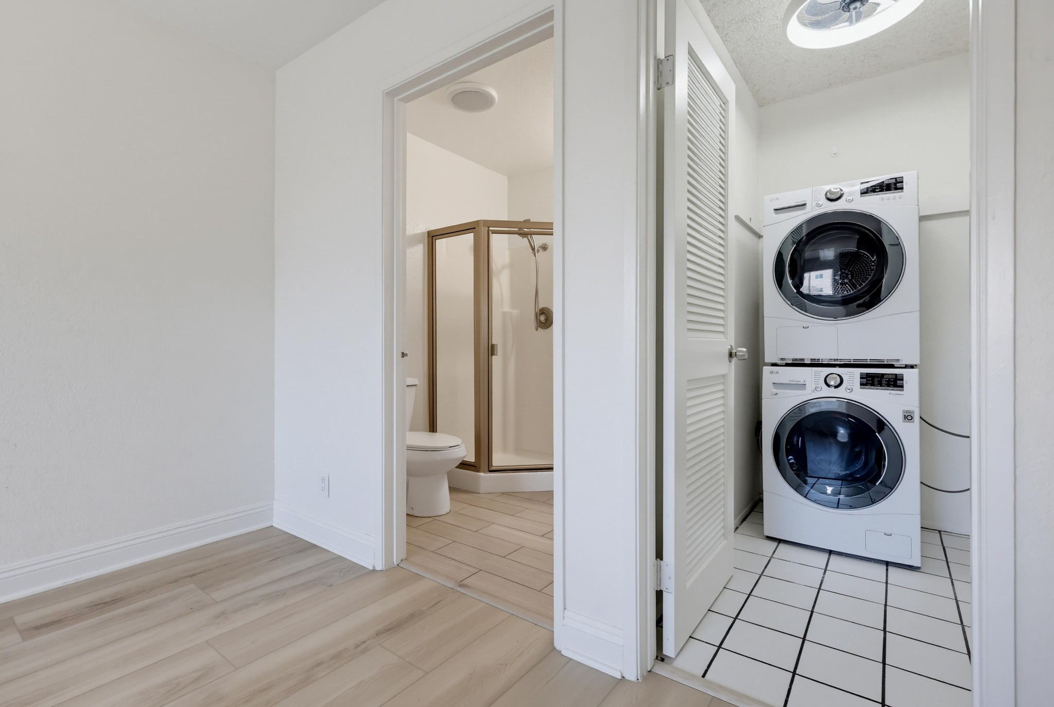 Virtual tour photo 32 of 49 for 3140 Midway Dr Unit A202