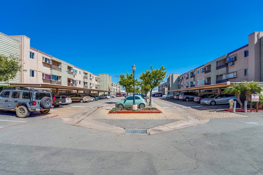 Virtual tour photo 1 of 32 for 3142 Midway Dr #109