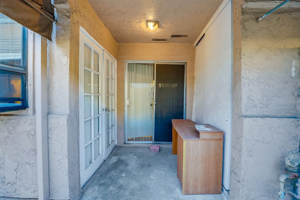 Virtual tour photo 8 of 32 for 3142 Midway Dr #109