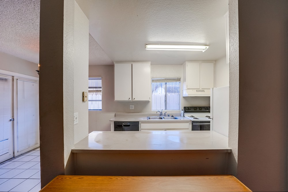 Virtual tour photo 14 of 32 for 3142 Midway Dr #109