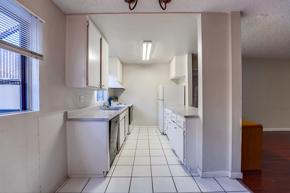 Virtual tour photo 17 of 32 for 3142 Midway Dr #109