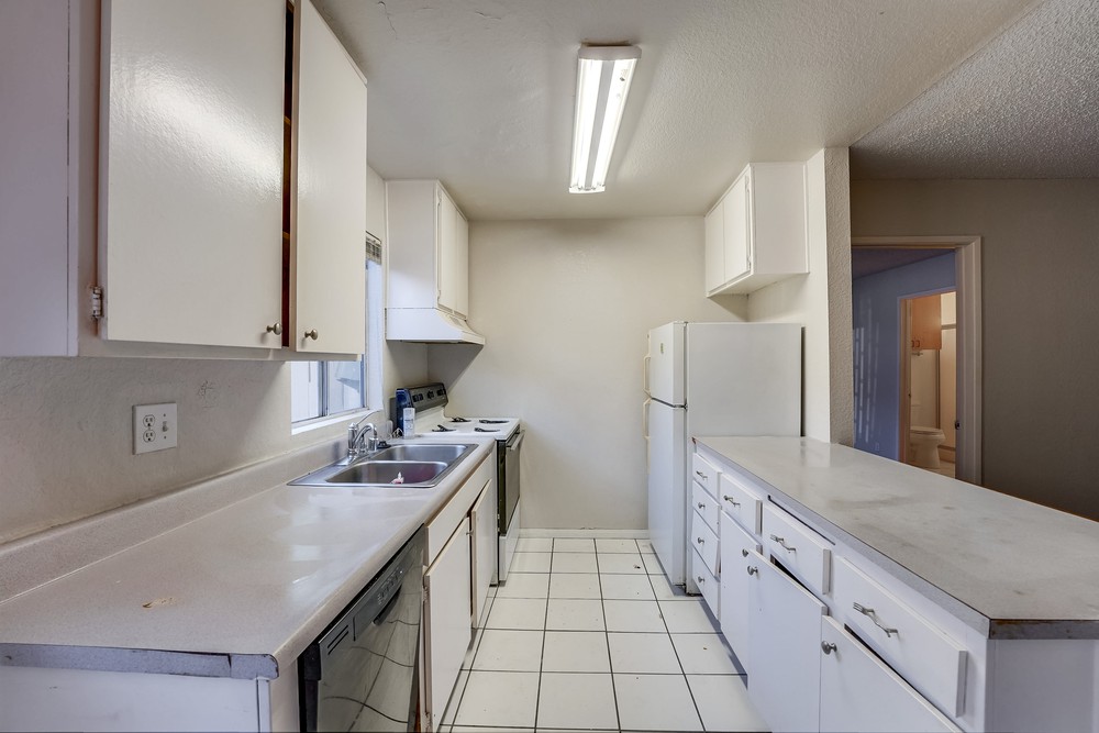 Virtual tour photo 19 of 32 for 3142 Midway Dr #109
