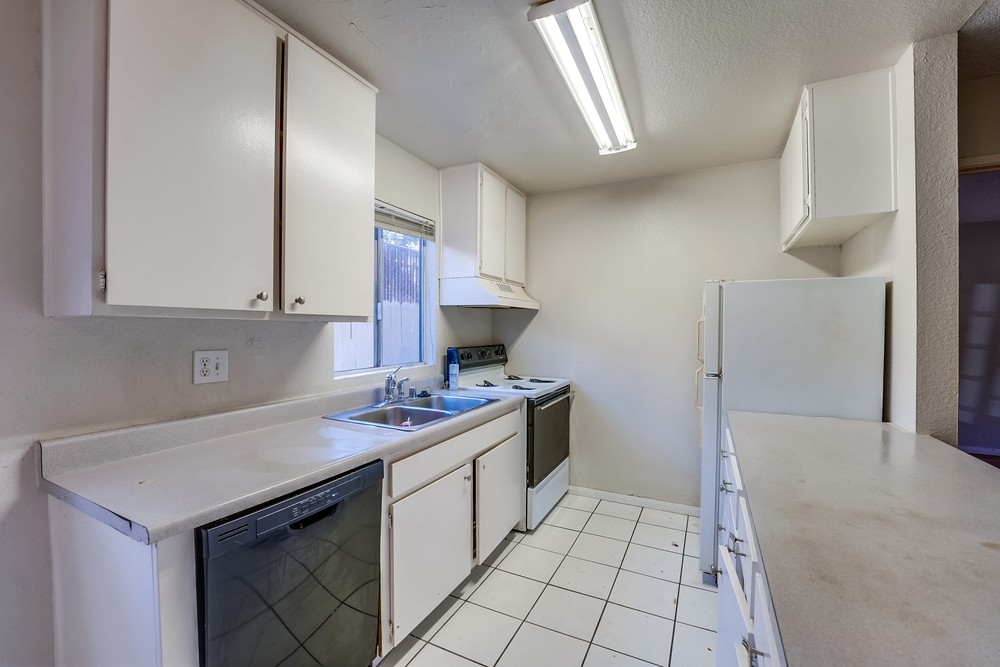 Virtual tour photo 20 of 32 for 3142 Midway Dr #109