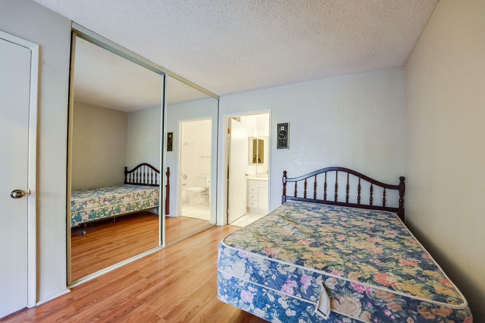 Virtual tour photo 30 of 32 for 3142 Midway Dr #109