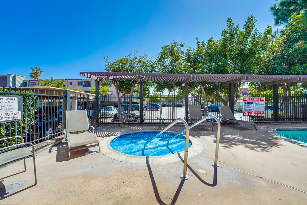 Virtual tour photo 33 of 32 for 3142 Midway Dr #109