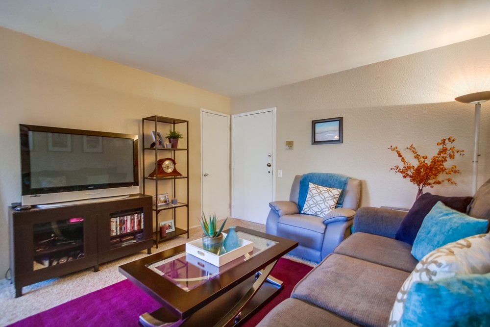 Virtual tour photo 8 of 39 for 3142 Midway Dr b210