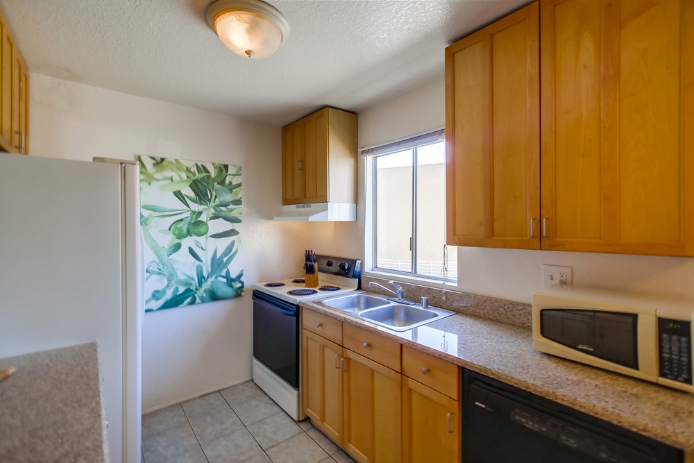 Virtual tour photo 14 of 39 for 3142 Midway Dr b210