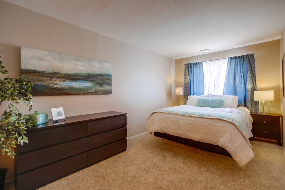 Virtual tour photo 21 of 39 for 3142 Midway Dr b210