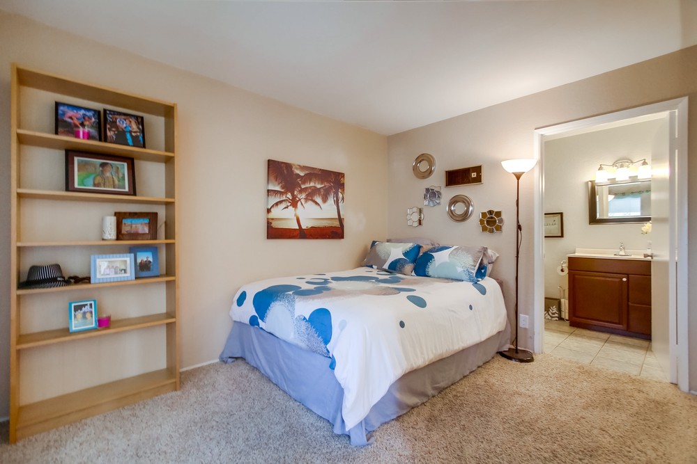 Virtual tour photo 27 of 39 for 3142 Midway Dr b210