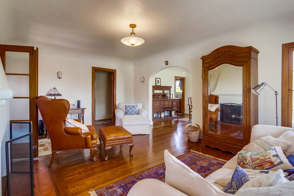 Virtual tour photo 8 of 36 for 3144 Fenelon St